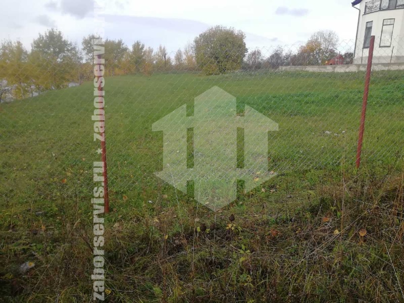 Забор из сетки рабицы в натяг 15 соток