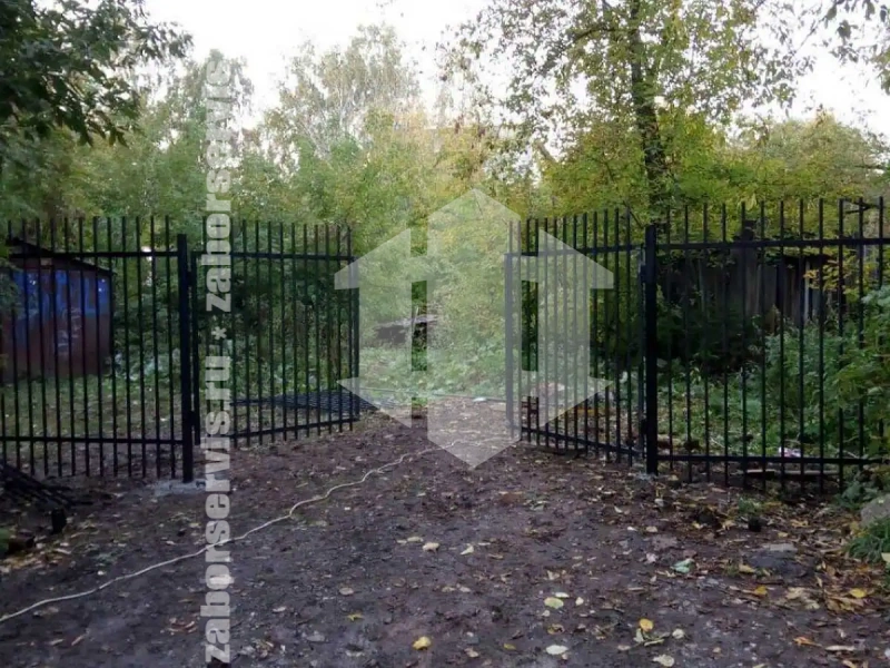 Сварной забор с распашными воротами 80 метров